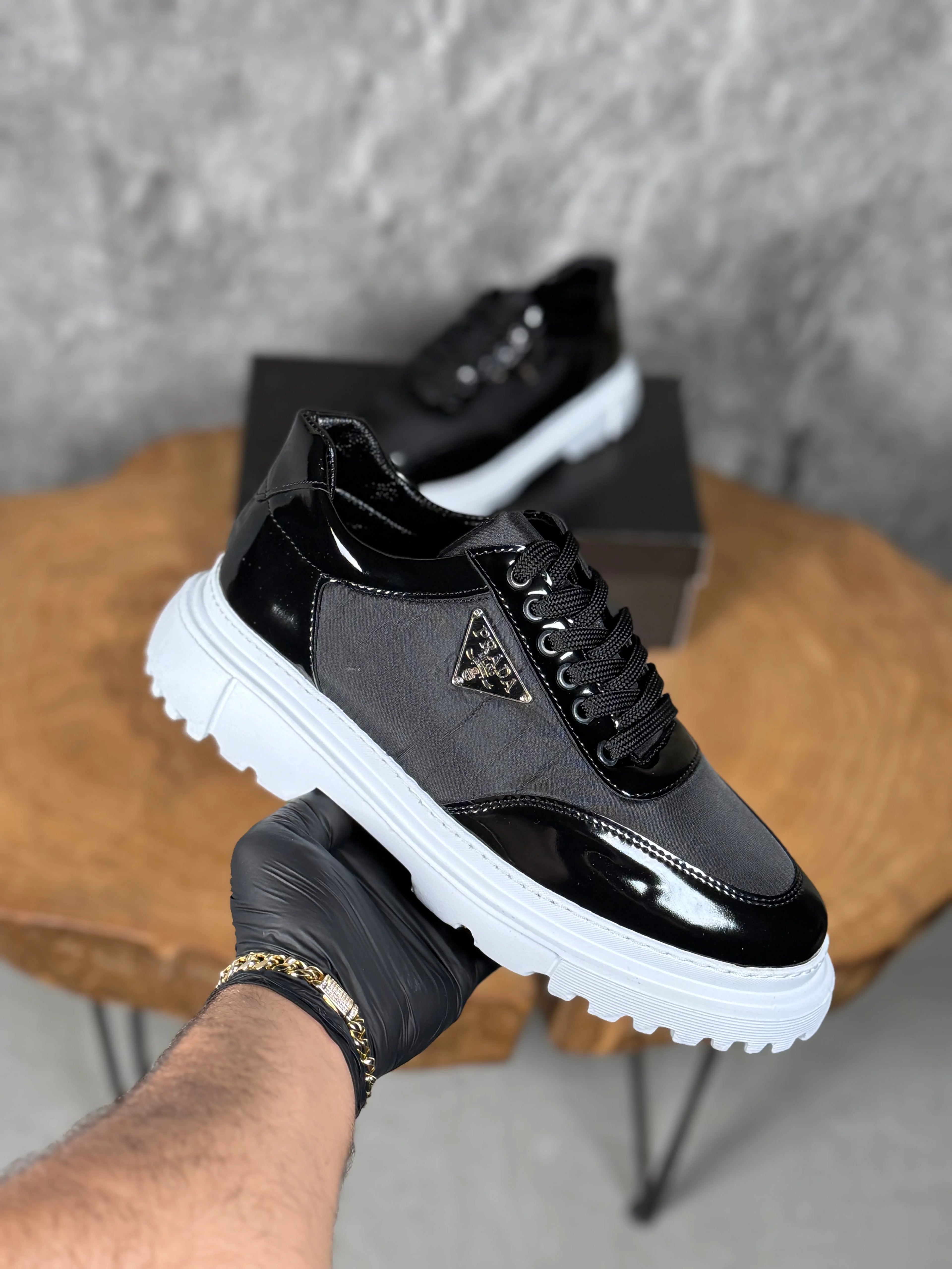 PRADA KLASİK İTALYAN 2