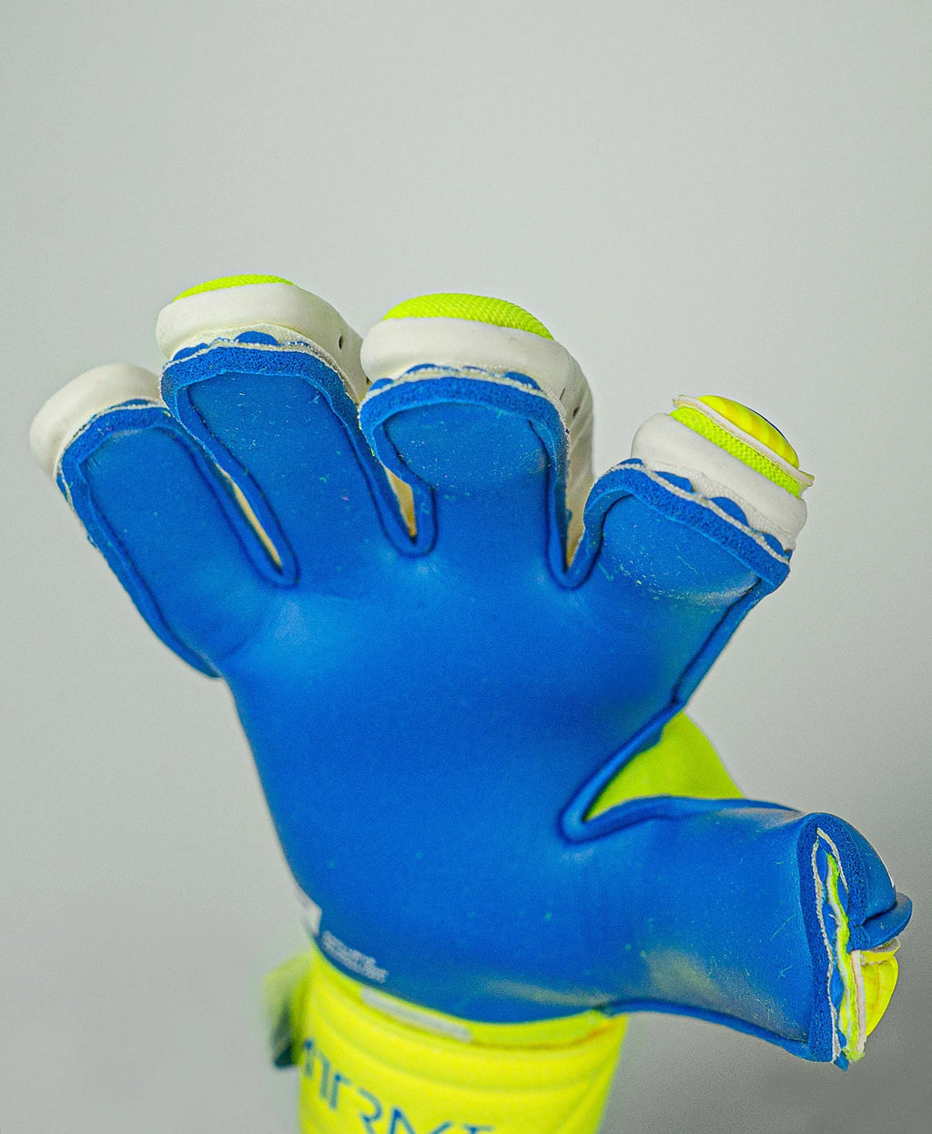 Reusch Attrakt Duo Ortho Tec Goalkeeper Gloves Fluo Yellow Blue