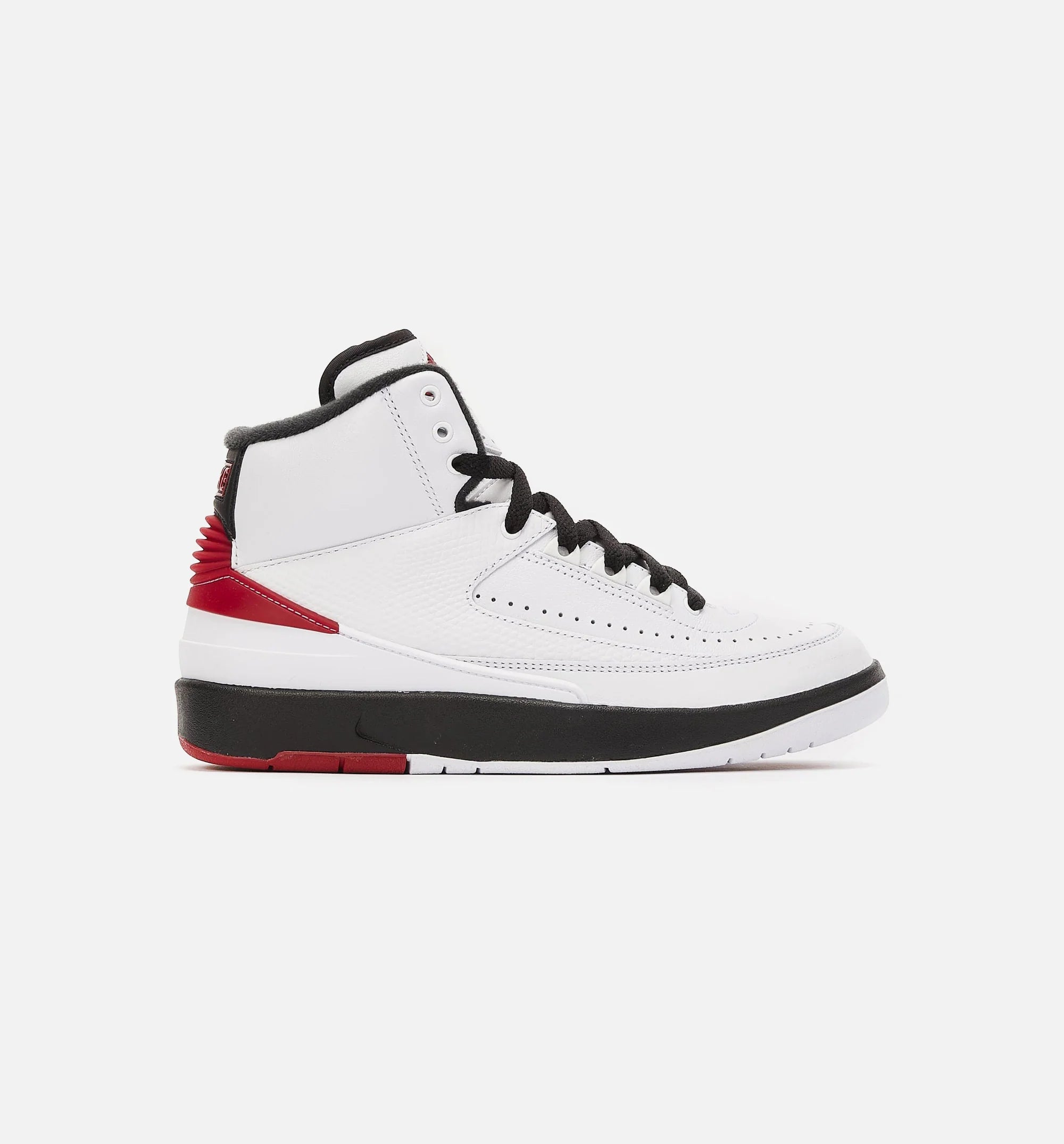 Air Jordan 2 Retro Chicago Womens Lifestyle Shoe White Red