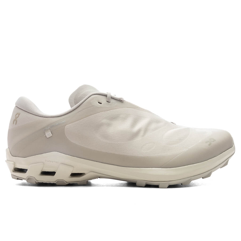 On x PAF Cloudventure Peak Ice Moondust