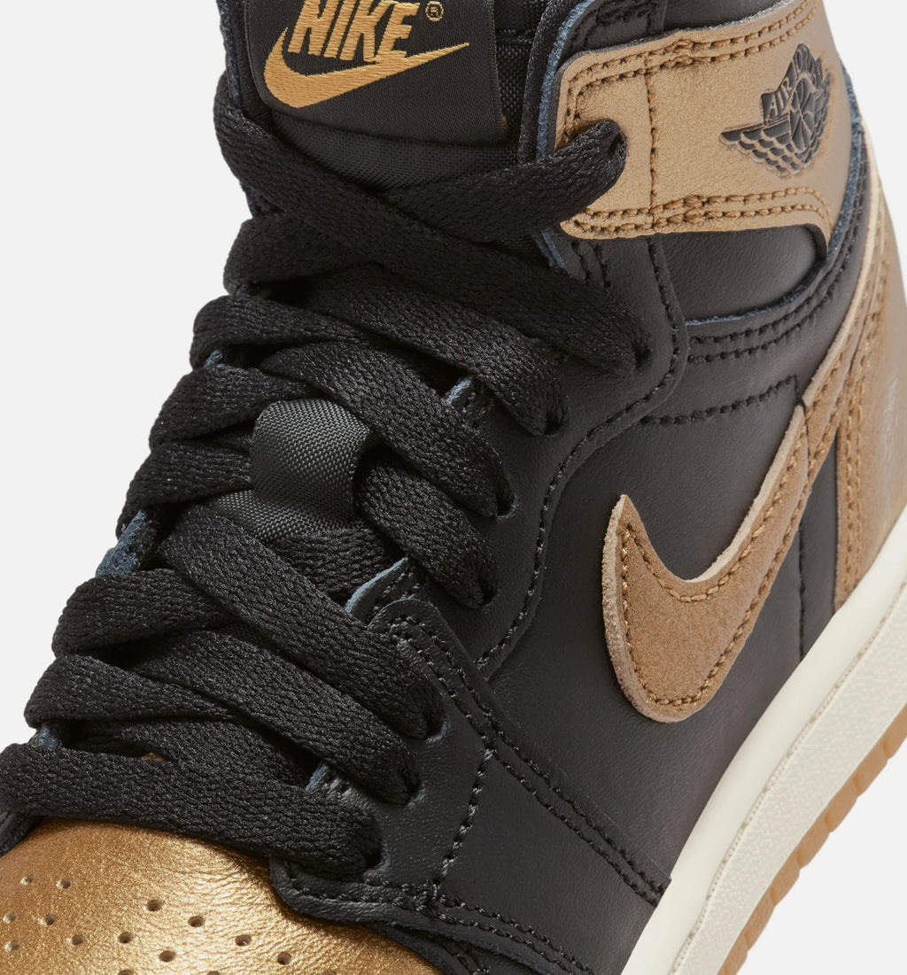 Air Jordan 1 Retro High OG Black and Gold Preschool Lifestyle Shoe Black Metallic Gold Sail