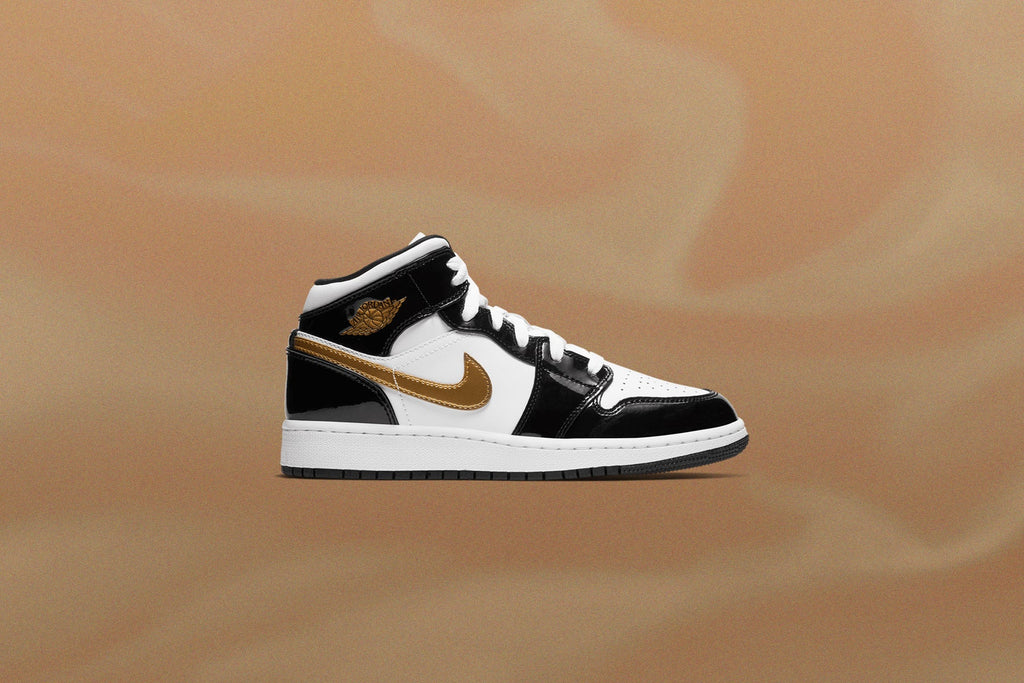 Air Jordan 1 Mid SE GS Black Gold Black Metallic Gold White