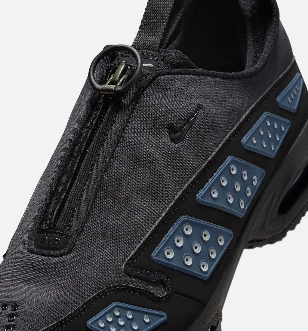 Air Max SNDR Womens Lifestyle Shoe Black Silver