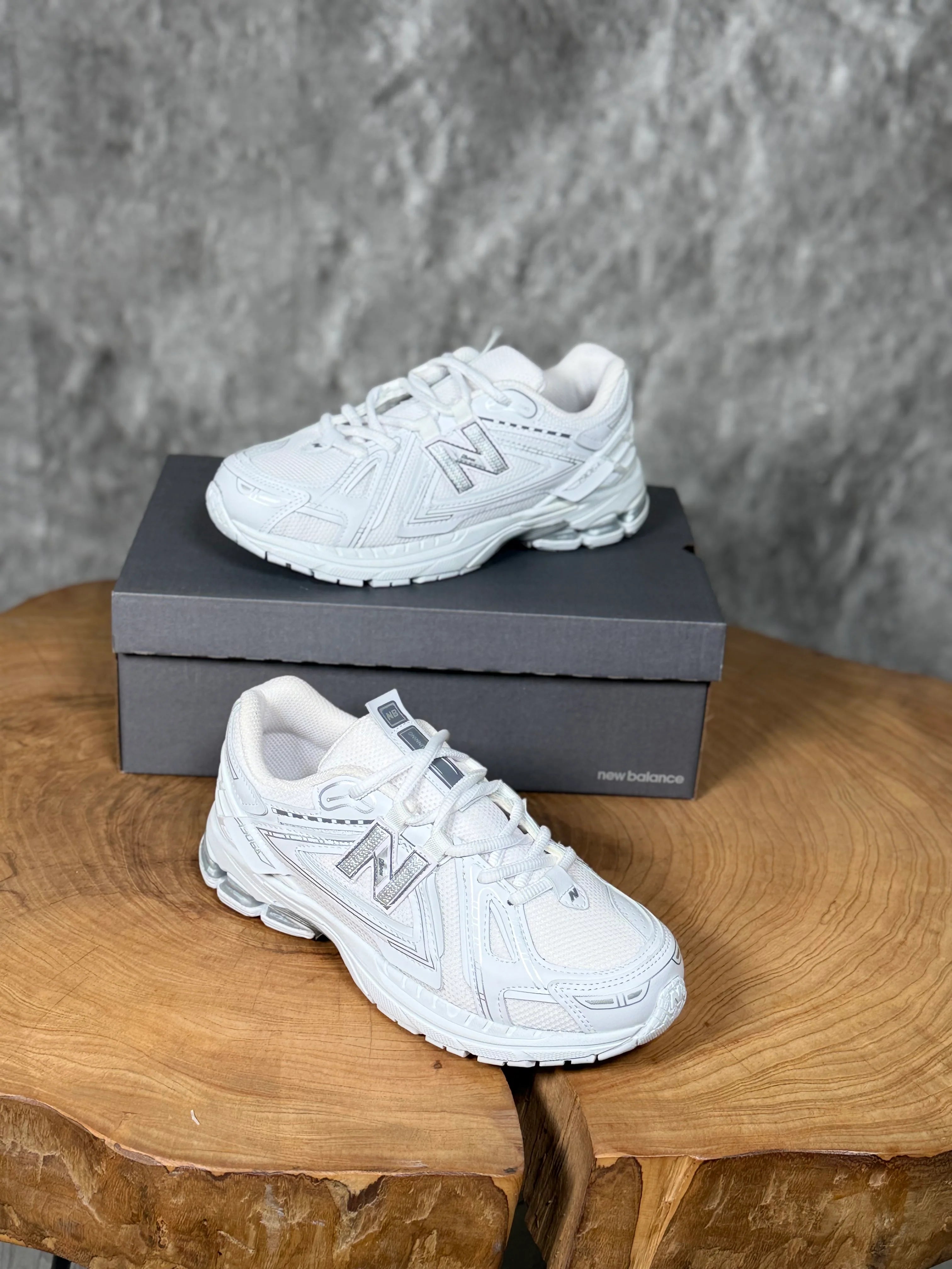 NEW BALANCE 1906 MODELİ
