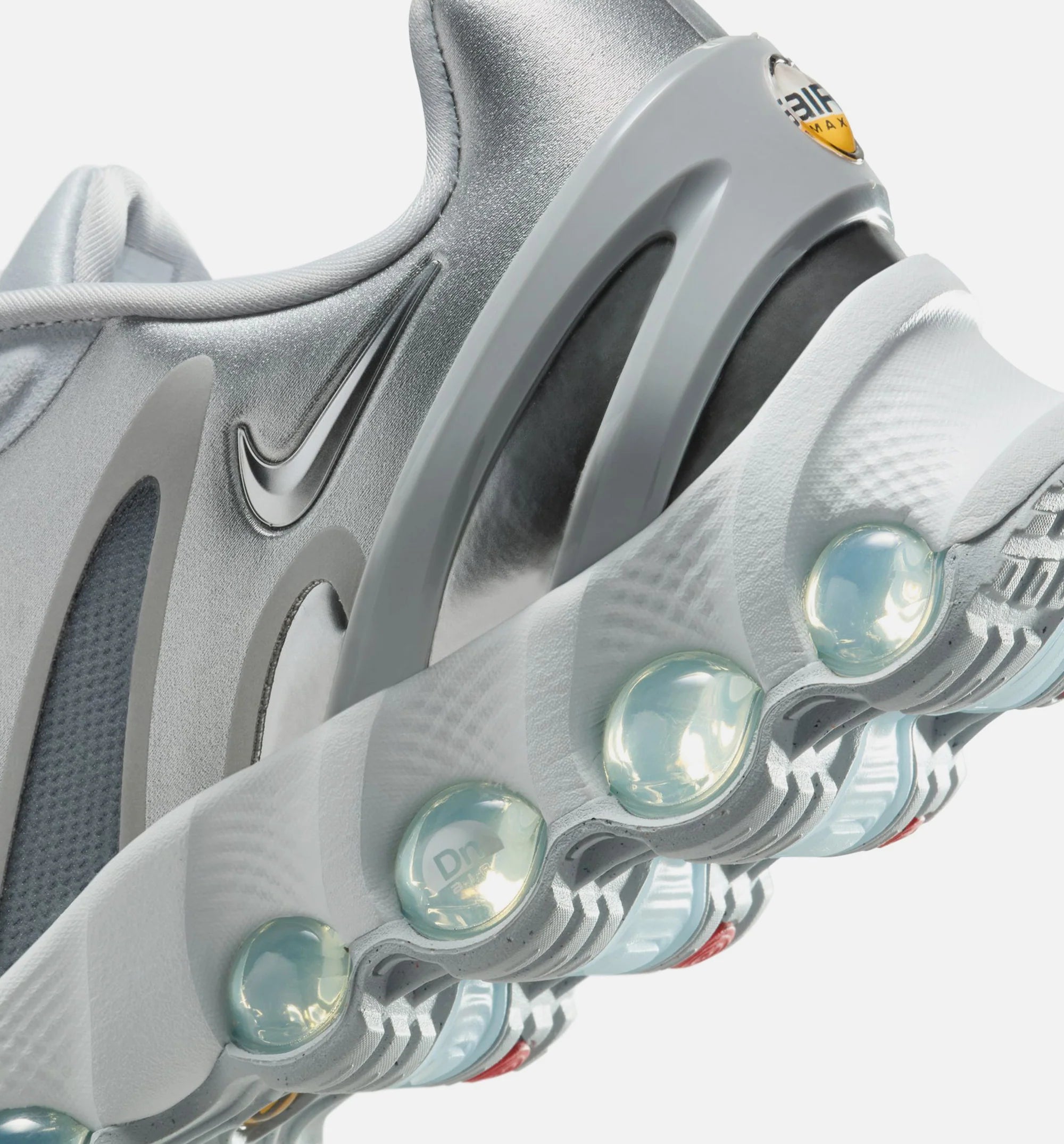 Air Max DN8 Womens Lifestyle Shoe Grey Silver