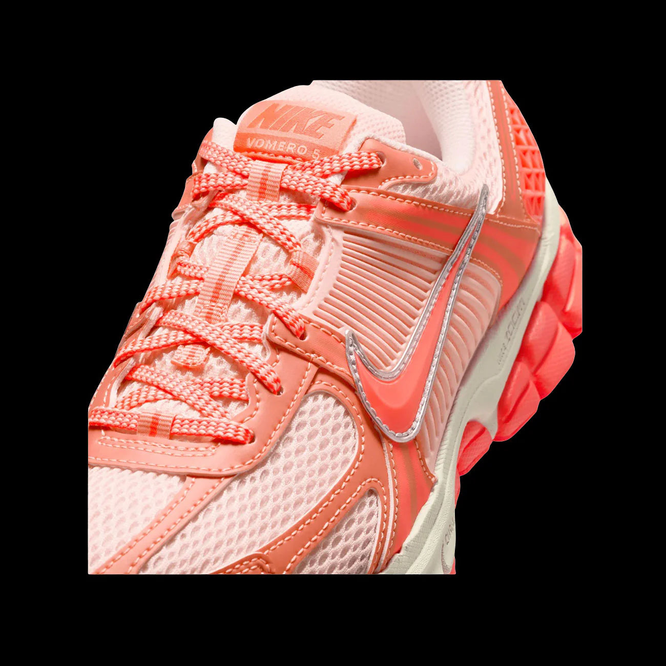 WMNS Nike Zoom Vomero 5 Crimson Tint Hot Lava Orange Pulse Sail