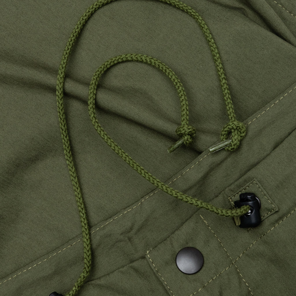 C N Oxford Field Short Olive