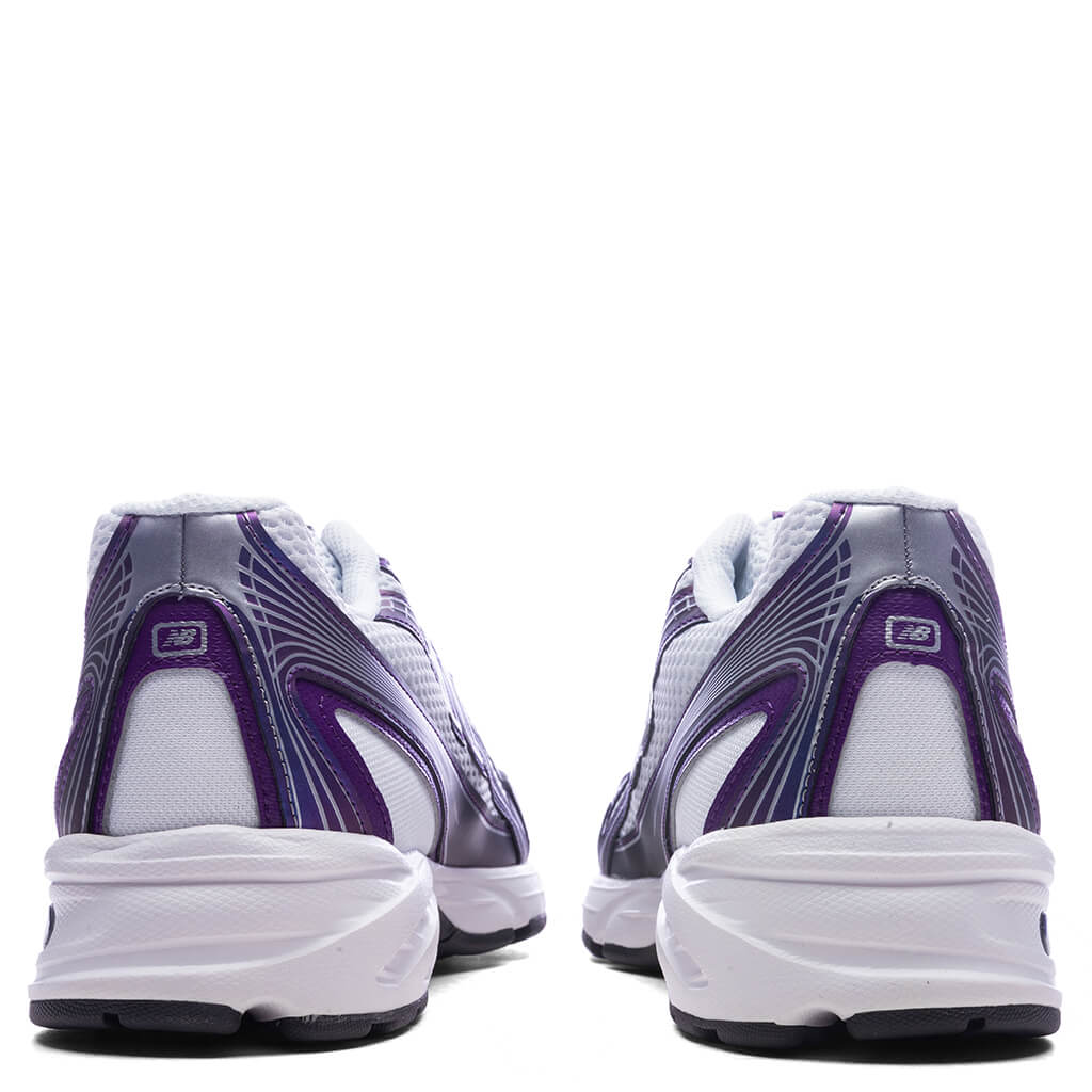 740 Concord Grape White Phantom