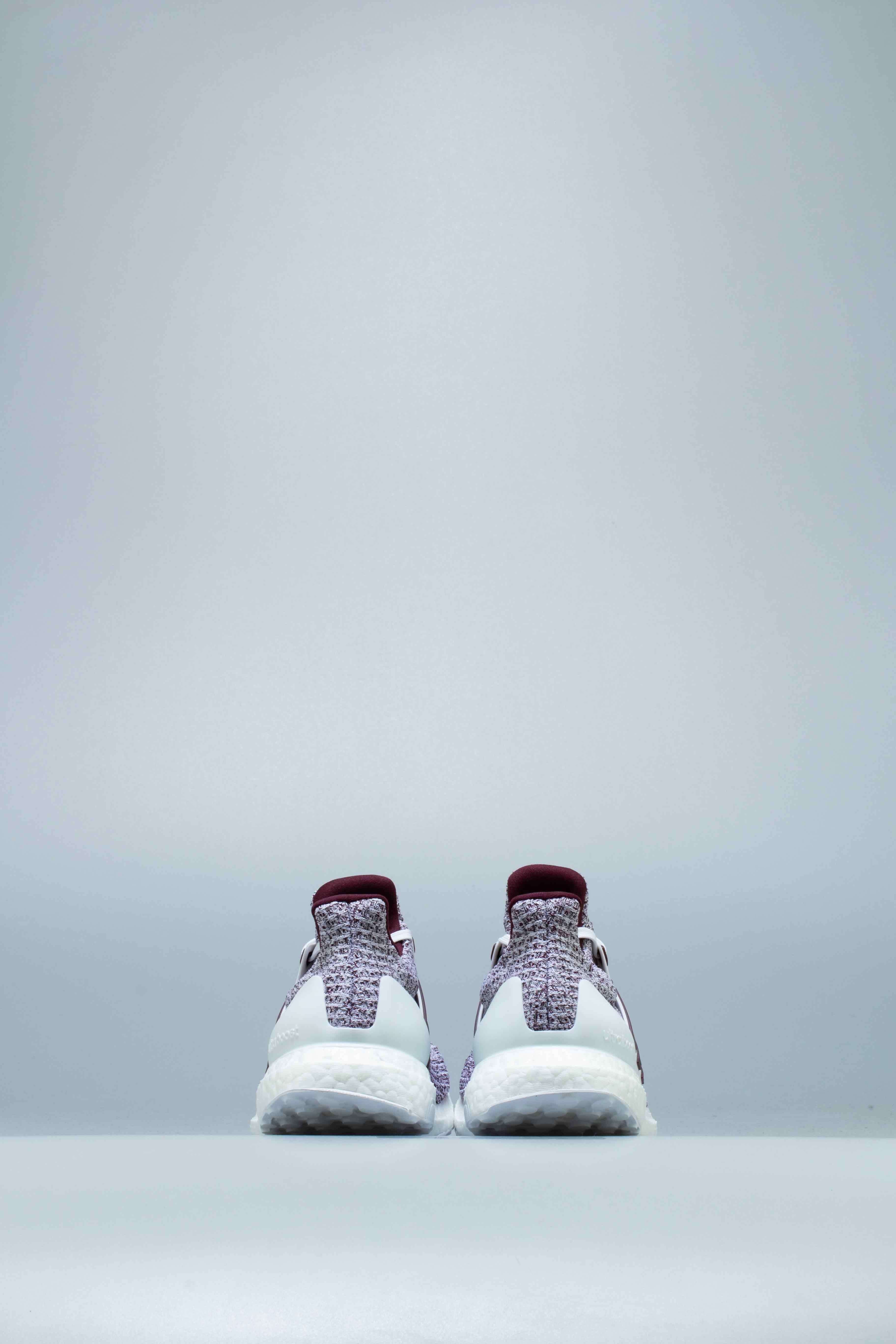 Ultraboost 40 Mens Shoe White Burgundy