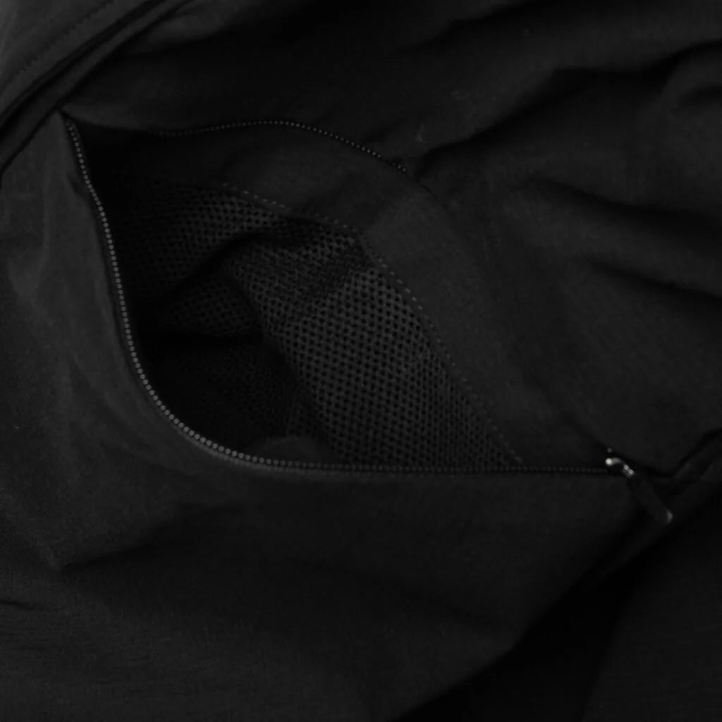 Class V Pathfinder Belted 7 Short Black