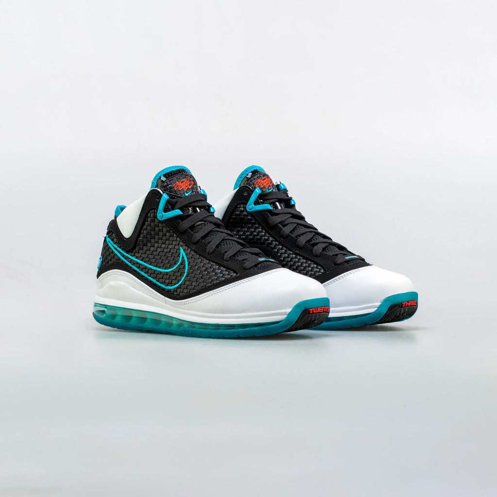 Lebron 7 Red Carpet Mens Basketball Shoe White Blue