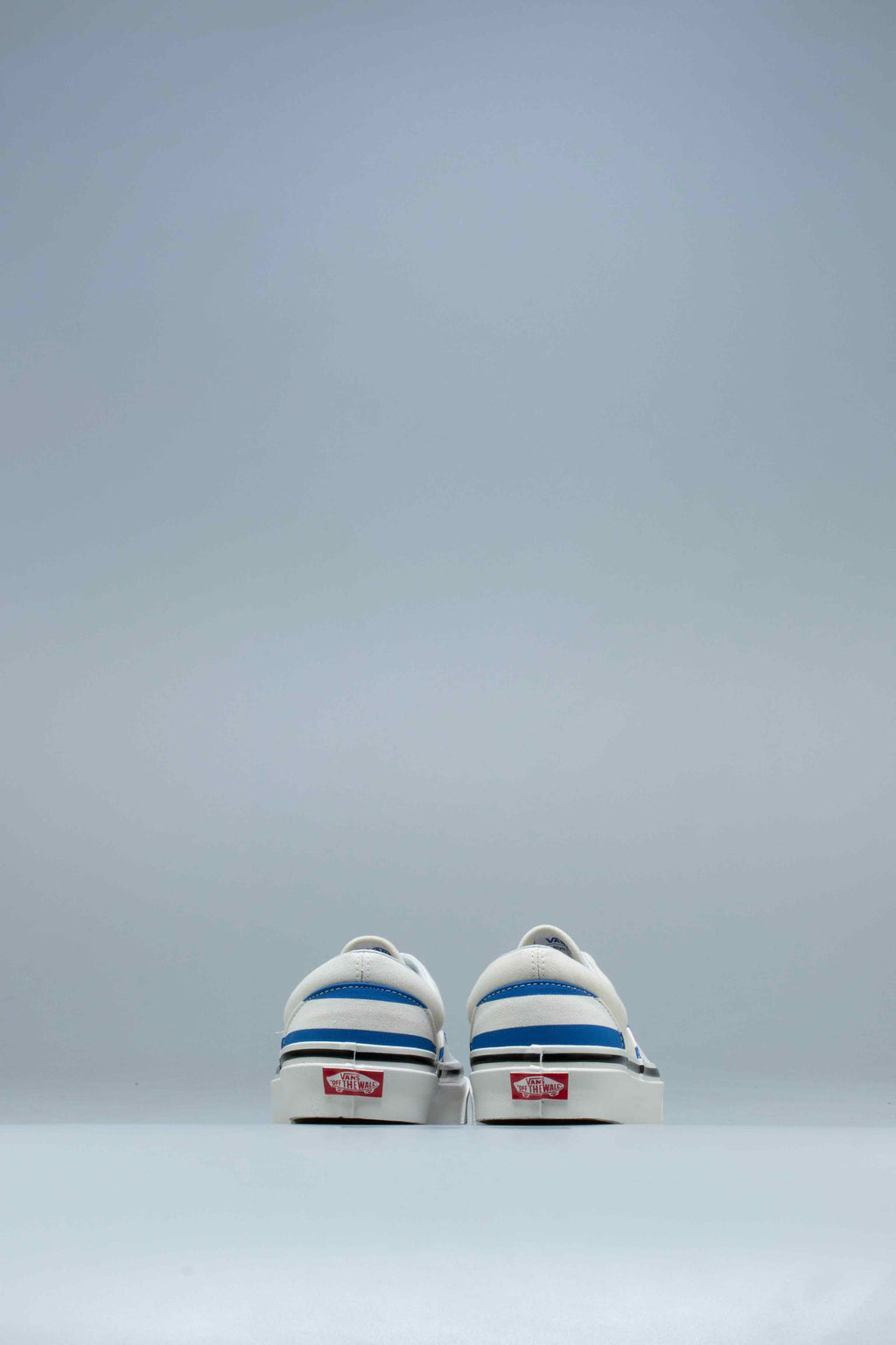 Anaheim Factory Era 95 DX Mens Shoes OG White OG Blue Big Stripes