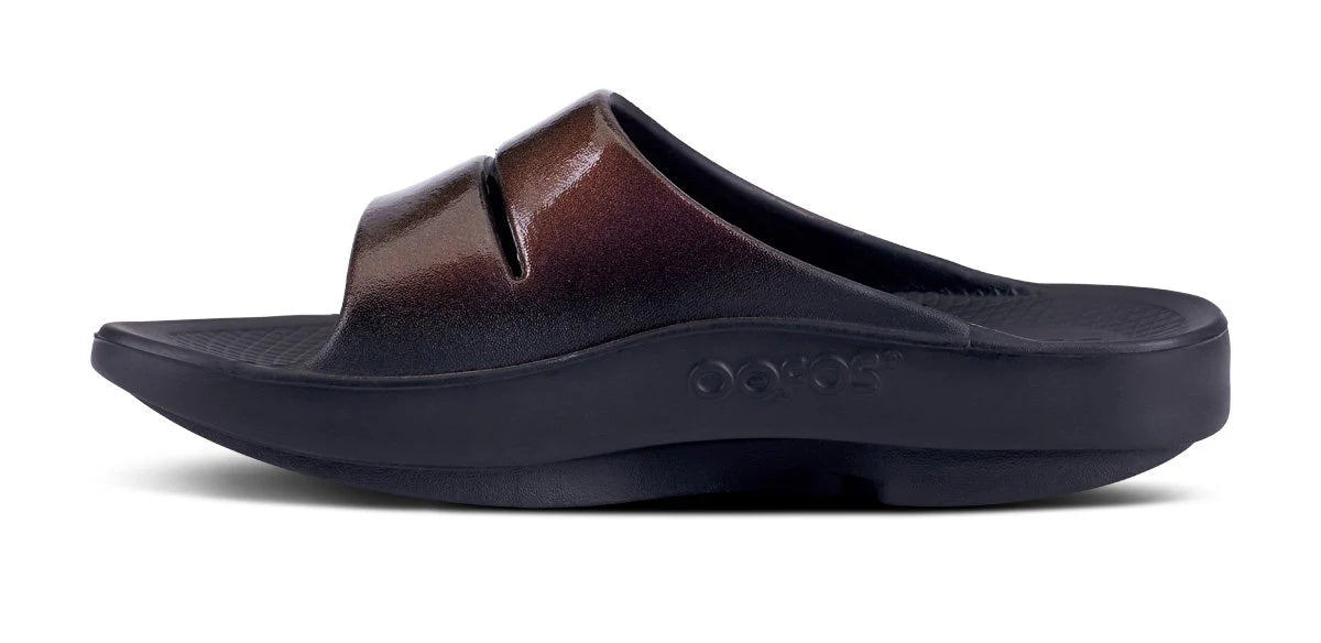 Oofos Womens OOahh Luxe Slide