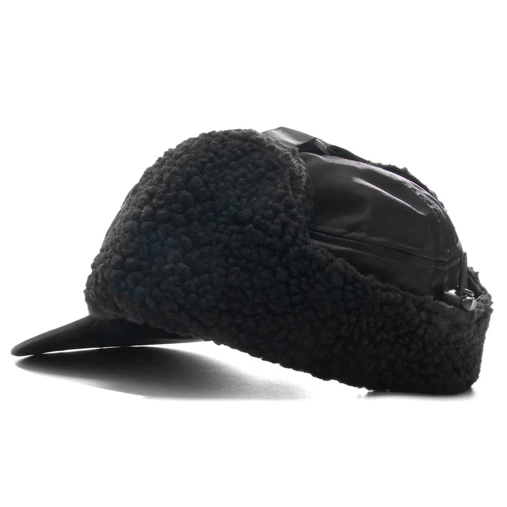 Oltera Ear Guard Cap Black