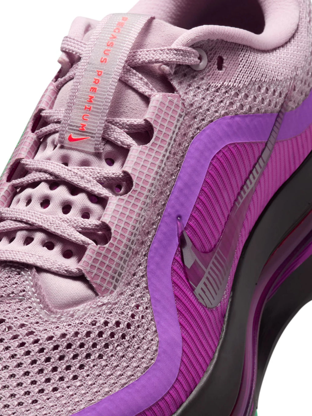 Nike Pegasus Premium Womens Shoes