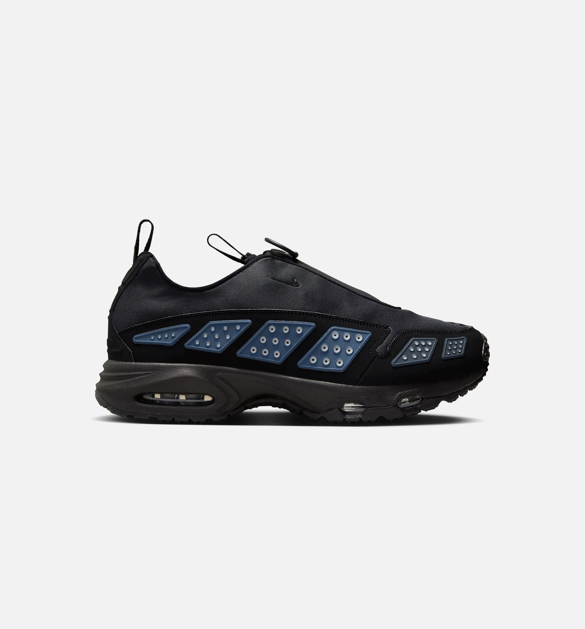 Air Max SNDR Womens Lifestyle Shoe Black Silver