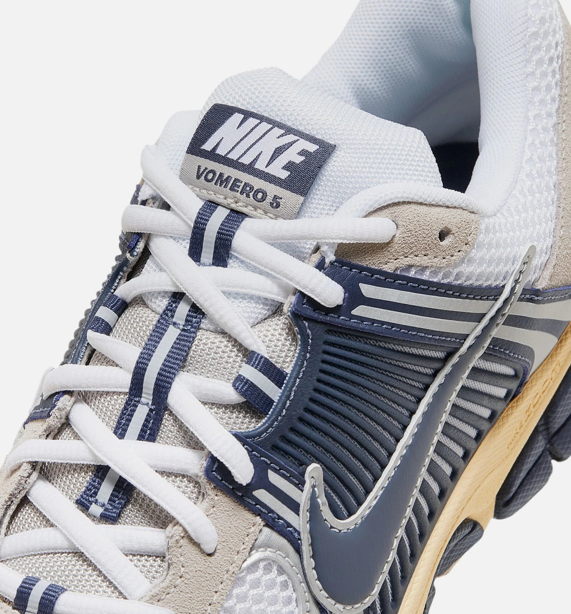 Zoom Vomero 5 Thunder Blue Mens Lifestyle Shoe White Cream II Metallic Platinum Thunder Blue