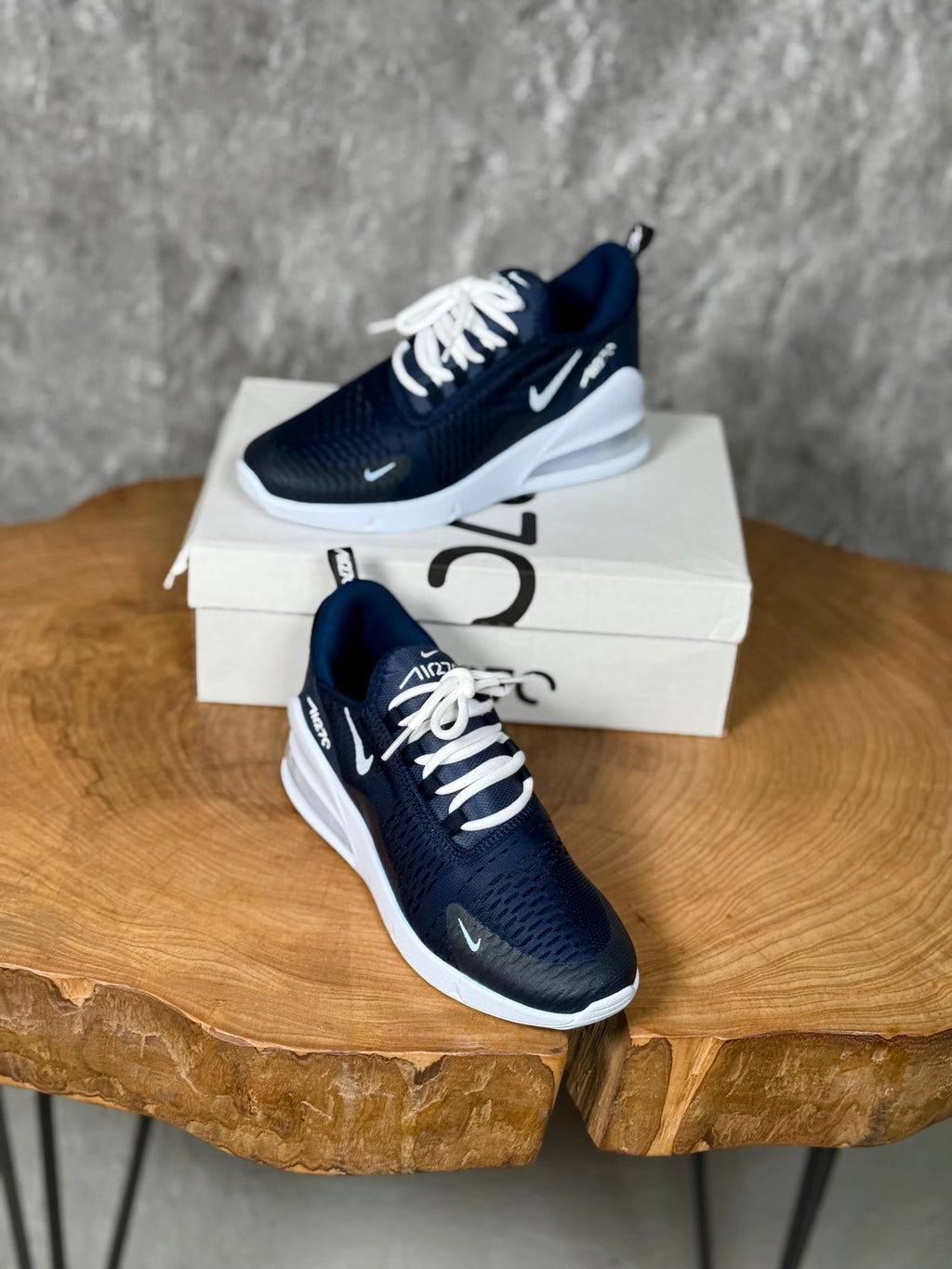 NIKE 270 MODEL